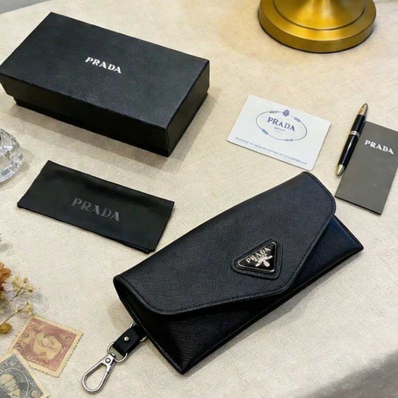 Prada Black Leather Eyeglass C - Women Bags Prada recension och pris