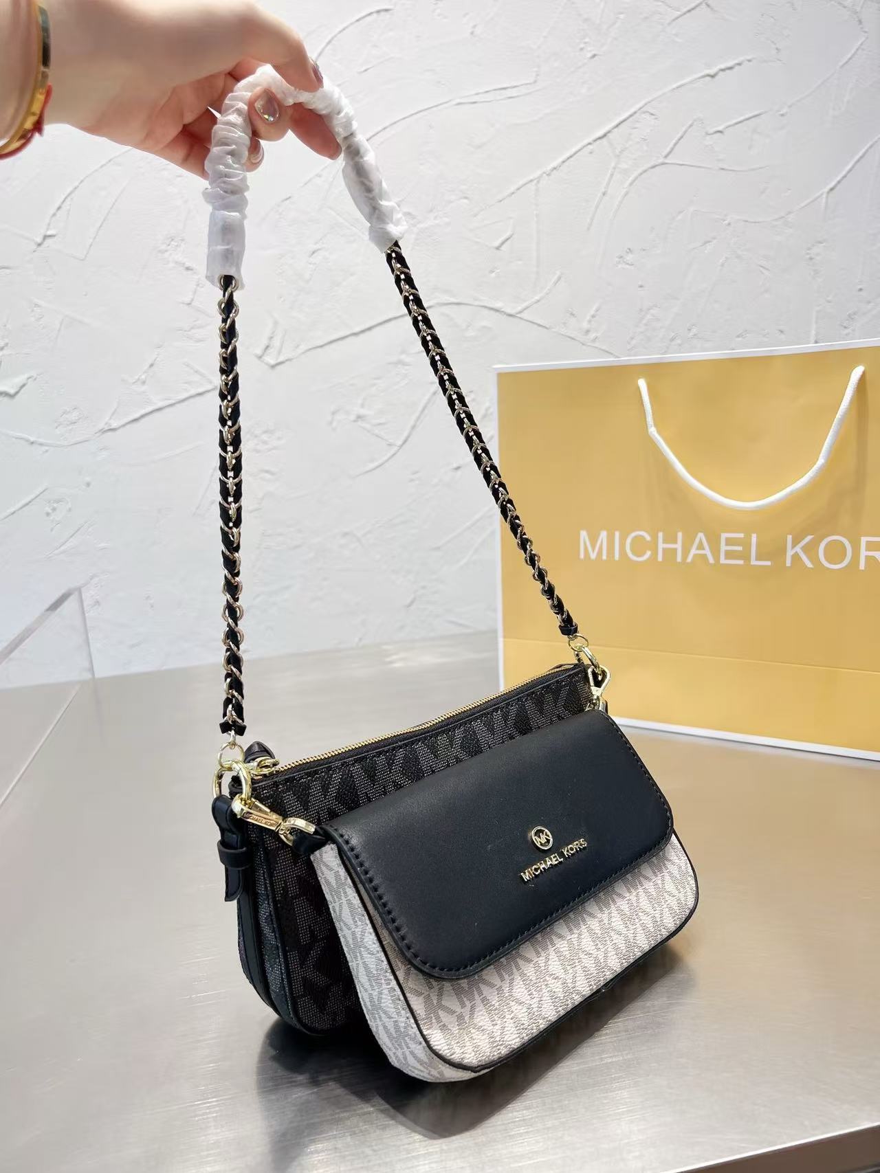 Brand new Michael Kors Ole Jet - Women'S Bags Michael Kors recension och pris