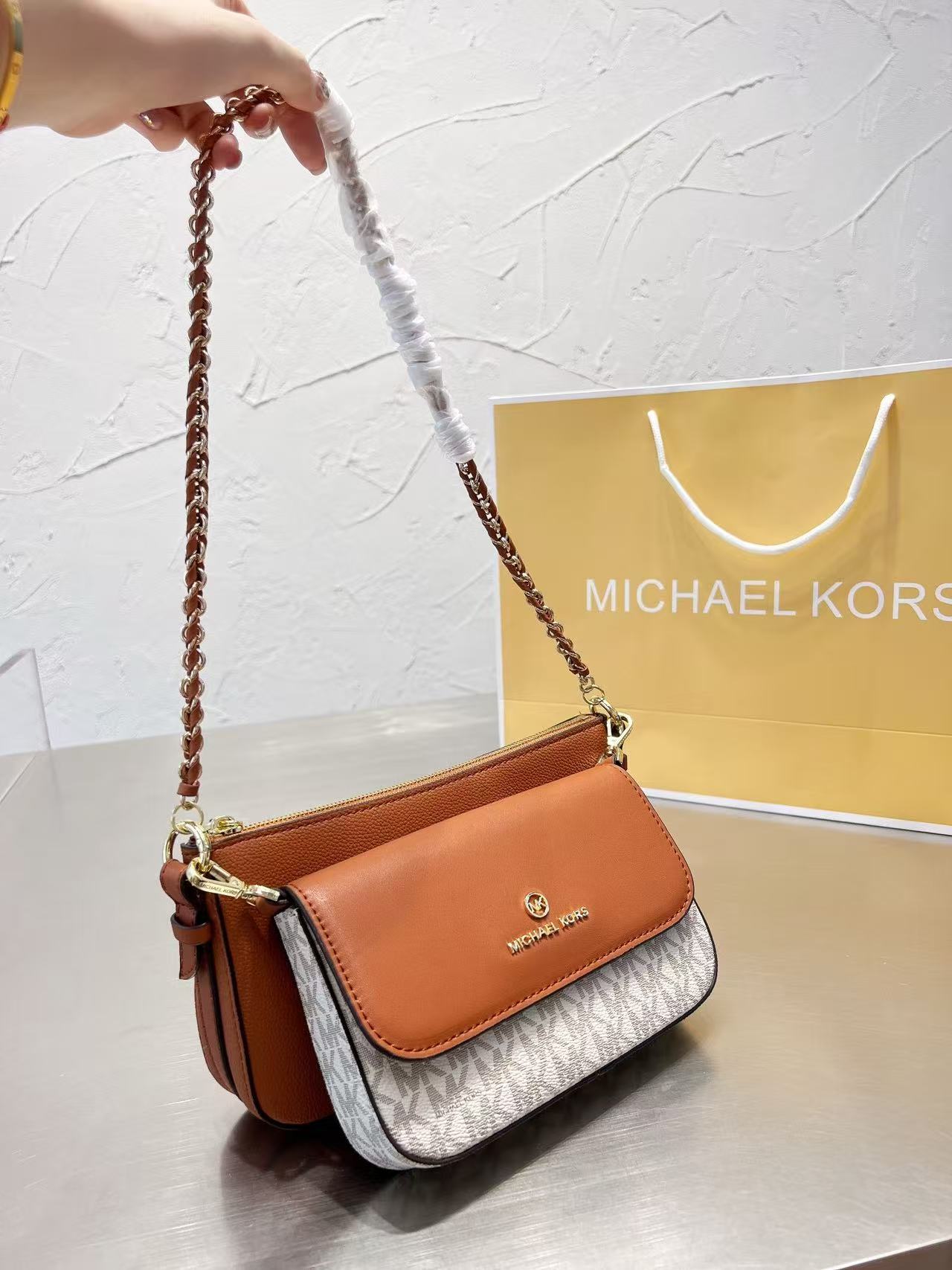 Brand new Michael Kors Ole Jet - Women'S Bags Michael Kors recension och pris